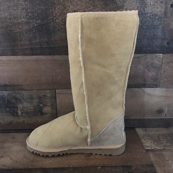 Ugg Boots Woman’s Size 5 NWOT - Picture 8 of 9